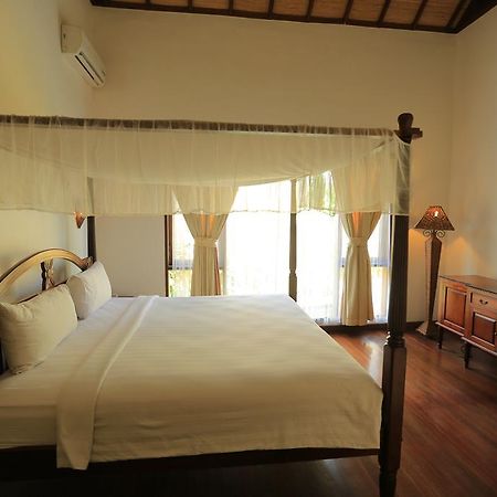 Putri Bali Villa Seminyak  Bagian luar foto
