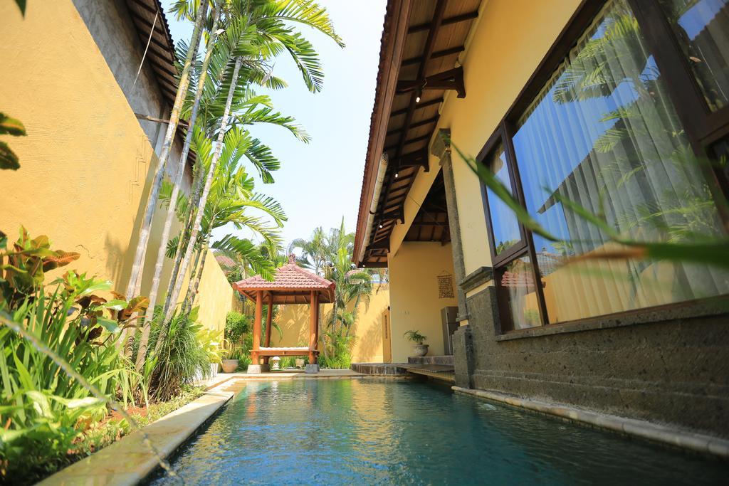 Putri Bali Villa Seminyak  Bagian luar foto